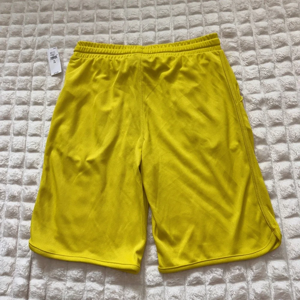 New GAP Boys XL 12 LOT of Three Athletic Shorts Gray Camo Yellow